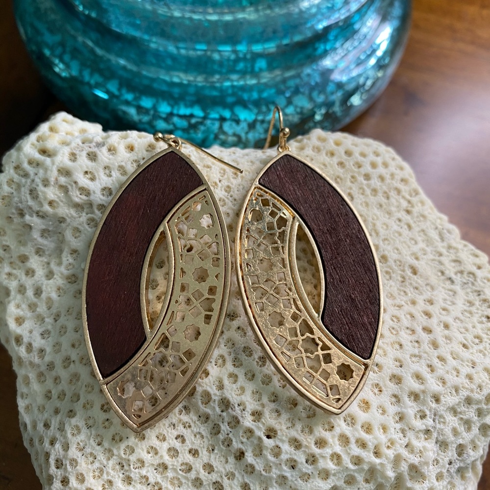 Marquise filigree and walnut wood earrings